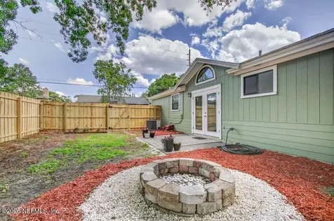 10204 Lone Star Road Jacksonville FL 32225