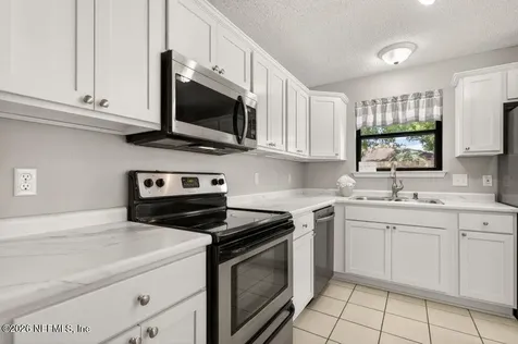 10204 Lone Star Road Jacksonville FL 32225