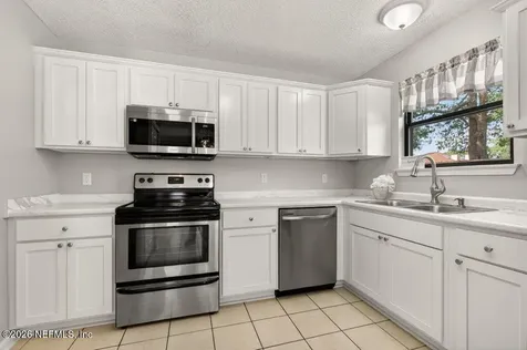 10204 Lone Star Road Jacksonville FL 32225