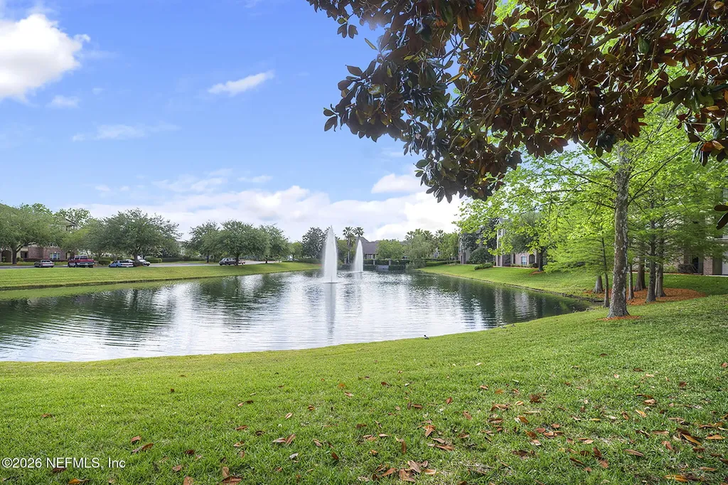 7800 Point Meadows Drive Jacksonville FL 32256