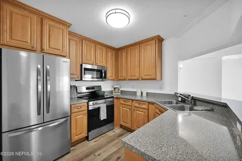 7800 Point Meadows Drive Jacksonville FL 32256
