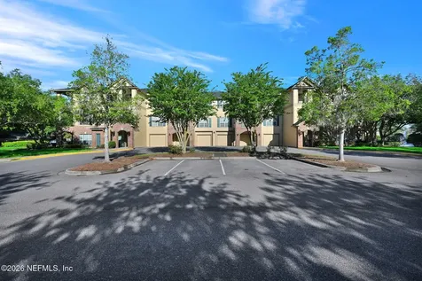 7800 Point Meadows Drive Jacksonville FL 32256