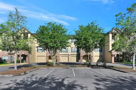 7800 Point Meadows Drive Jacksonville FL 32256