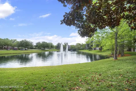 7800 Point Meadows Drive Jacksonville FL 32256