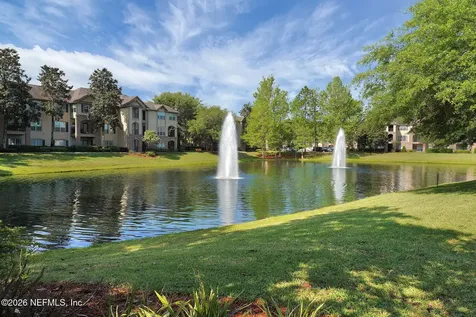 7800 Point Meadows Drive Jacksonville FL 32256