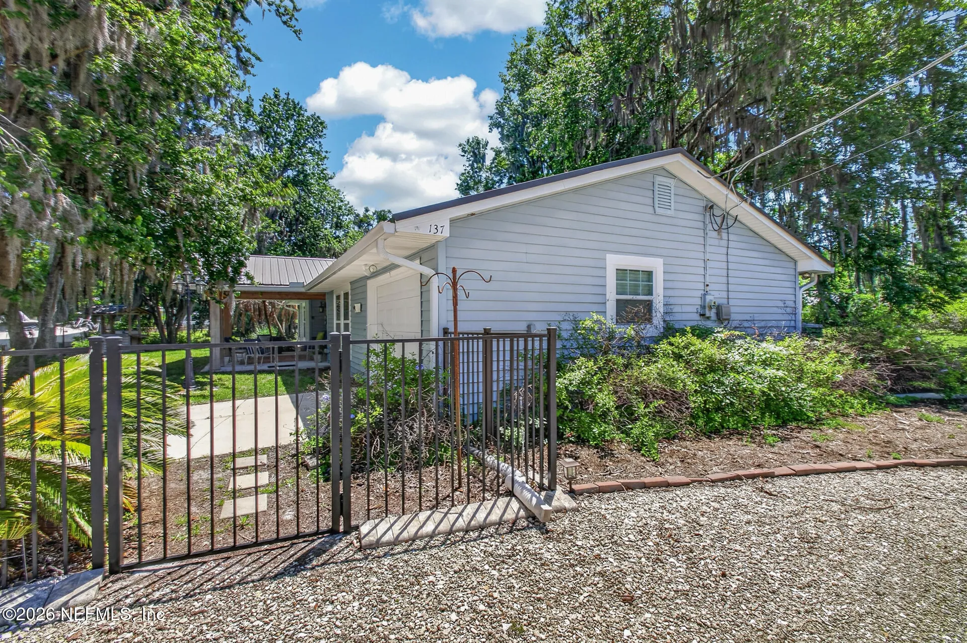 137 & 135 Riverside Drive Satsuma FL 32189