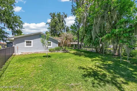 137 & 135 Riverside Drive Satsuma FL 32189