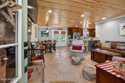 137 & 135 Riverside Drive Satsuma FL 32189