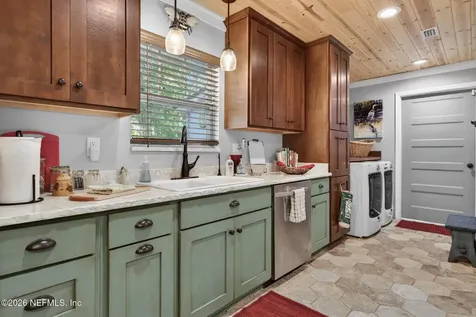137 & 135 Riverside Drive Satsuma FL 32189