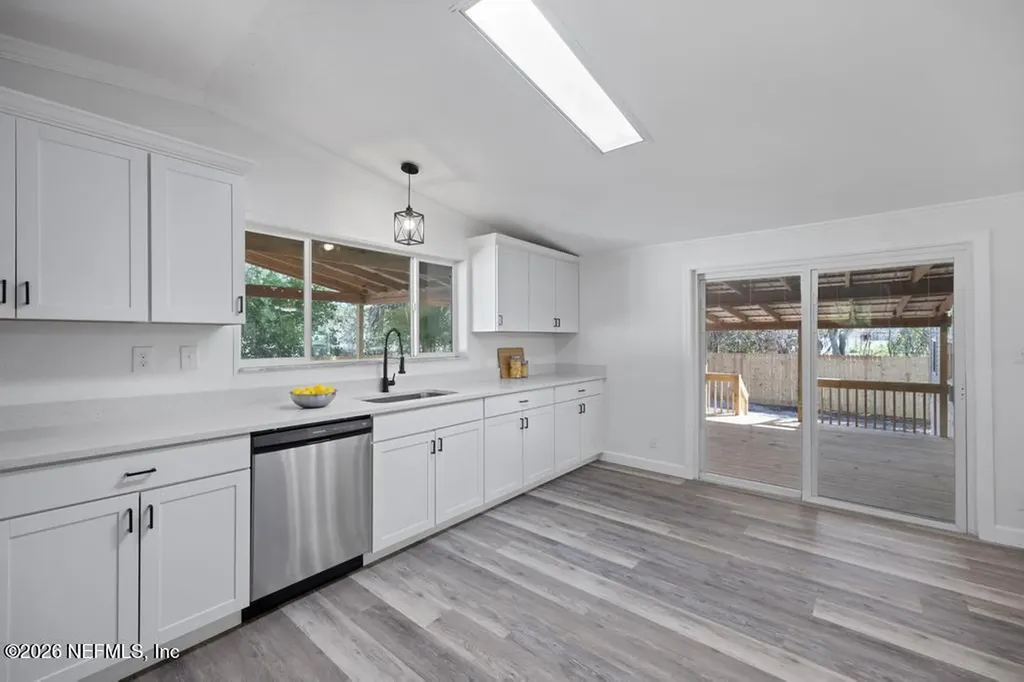 447 Eric Avenue Jacksonville FL 32218