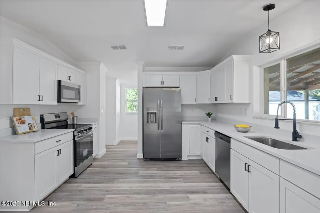447 Eric Avenue Jacksonville FL 32218