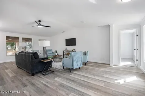 447 Eric Avenue Jacksonville FL 32218