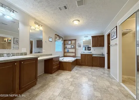 214 Baker Road Satsuma FL 32189
