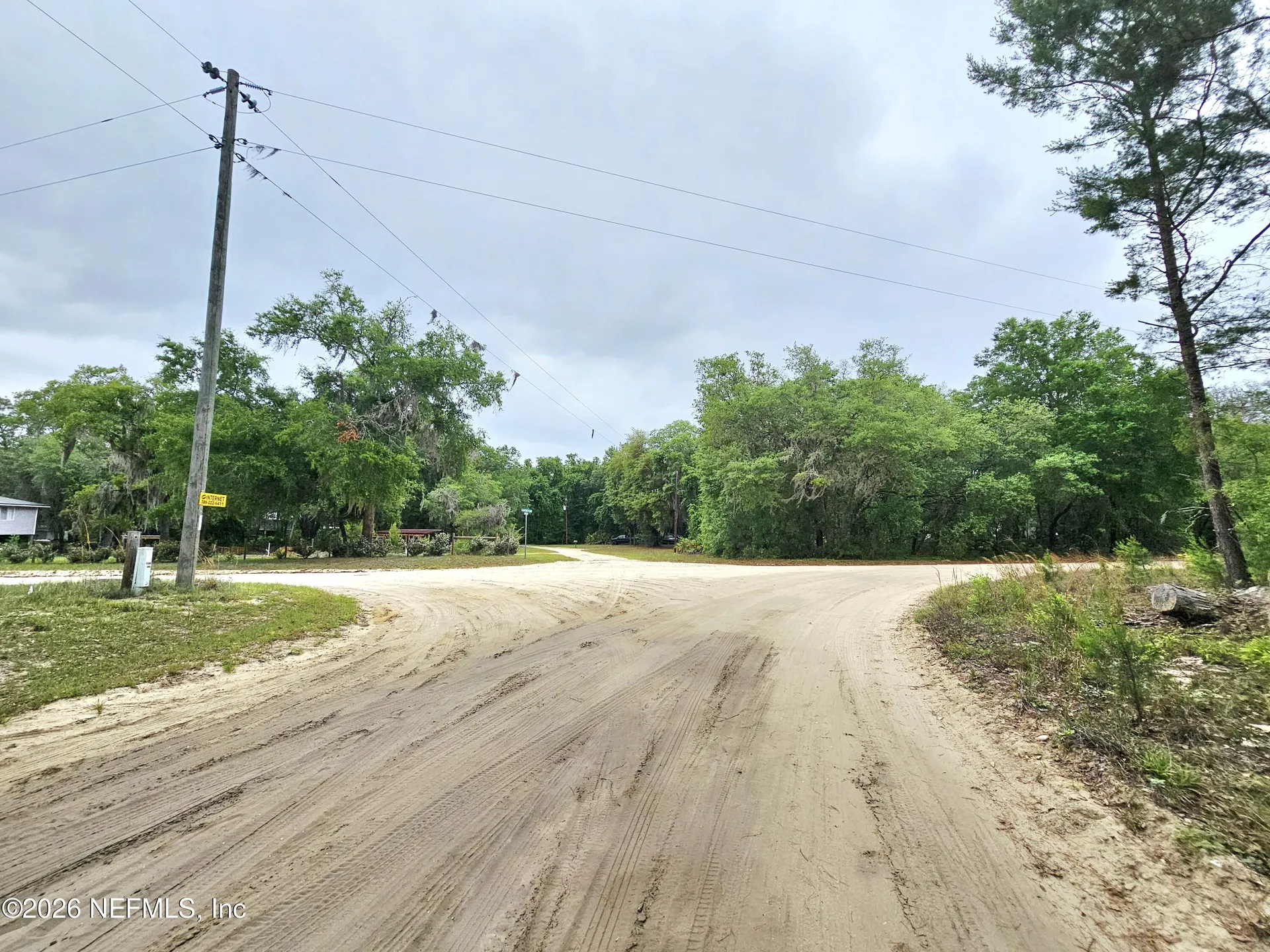 302 Rainbow Drive Florahome FL 32140