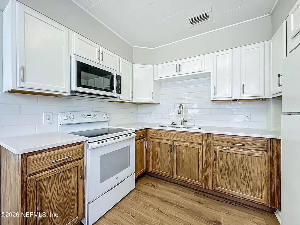 9232 Adams Avenue Jacksonville FL 32208