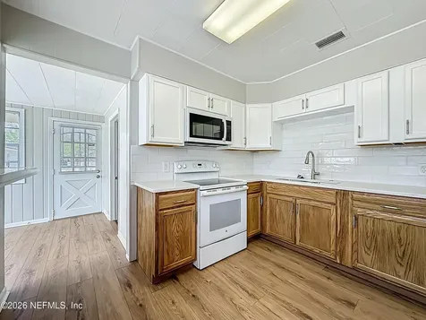 9232 Adams Avenue Jacksonville FL 32208
