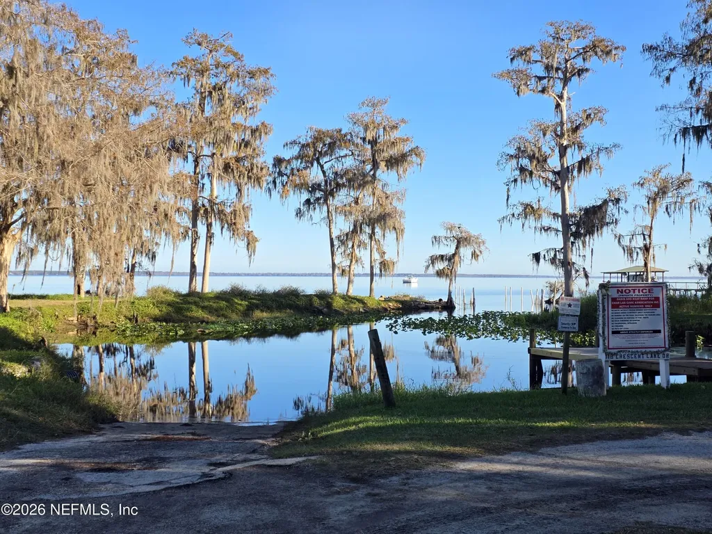 200 E Char Lane Crescent City FL 32112