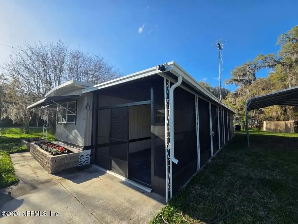 200 E Char Lane Crescent City FL 32112