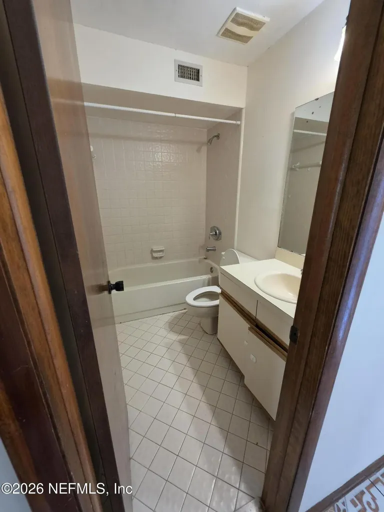 745 Century 21 Drive Jacksonville FL 32216