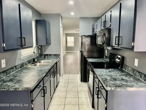8778 Buzz Court Jacksonville FL 32216