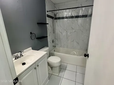 8778 Buzz Court Jacksonville FL 32216