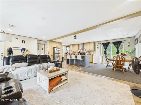121 Janet Drive Hollister FL 32147