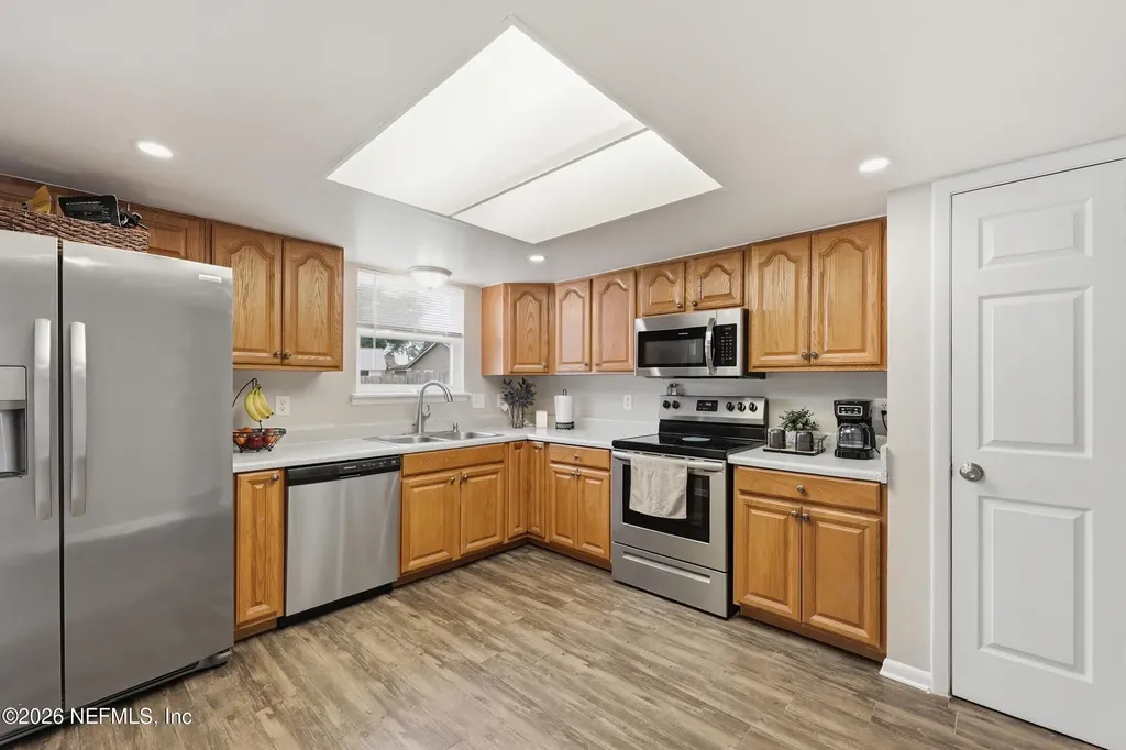 2550 Oakview Drive Jacksonville FL 32246
