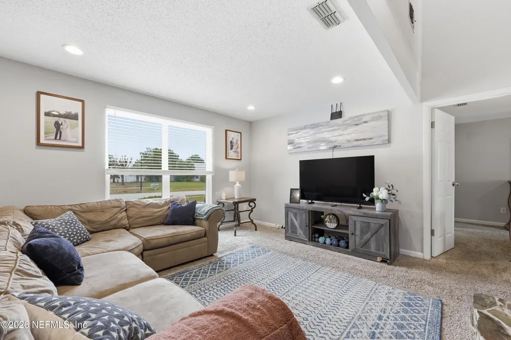 2550 Oakview Drive Jacksonville FL 32246
