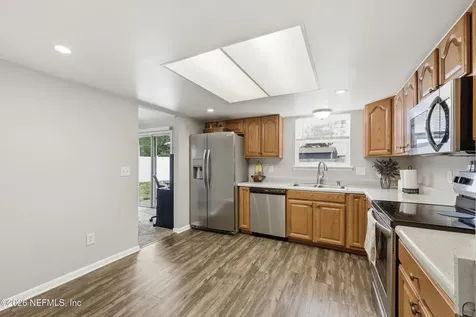 2550 Oakview Drive Jacksonville FL 32246