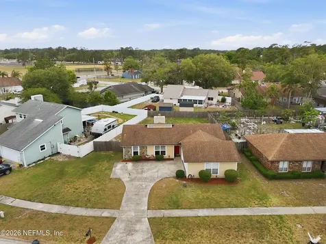 2550 Oakview Drive Jacksonville FL 32246