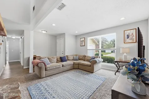 2550 Oakview Drive Jacksonville FL 32246