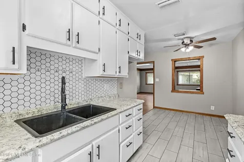 4122 Rendale Drive N Jacksonville FL 32210