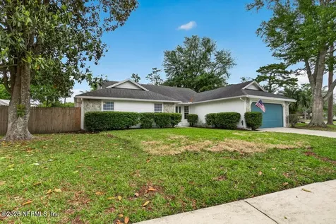 8831 Bandera Circle S Jacksonville FL 32244