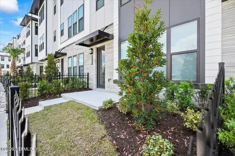 1928 Prudential Drive Jacksonville FL 32207