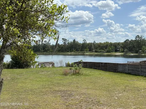 121 Church Lake Drive Interlachen FL 32148