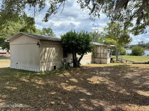 121 Church Lake Drive Interlachen FL 32148
