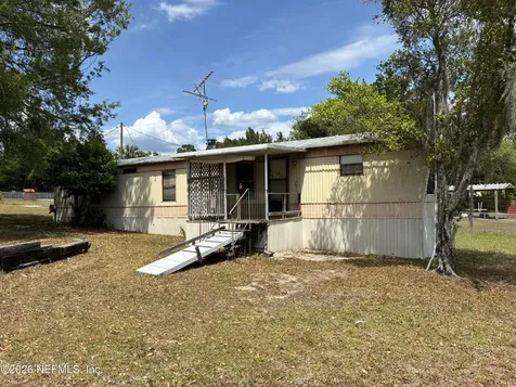 121 Church Lake Drive Interlachen FL 32148