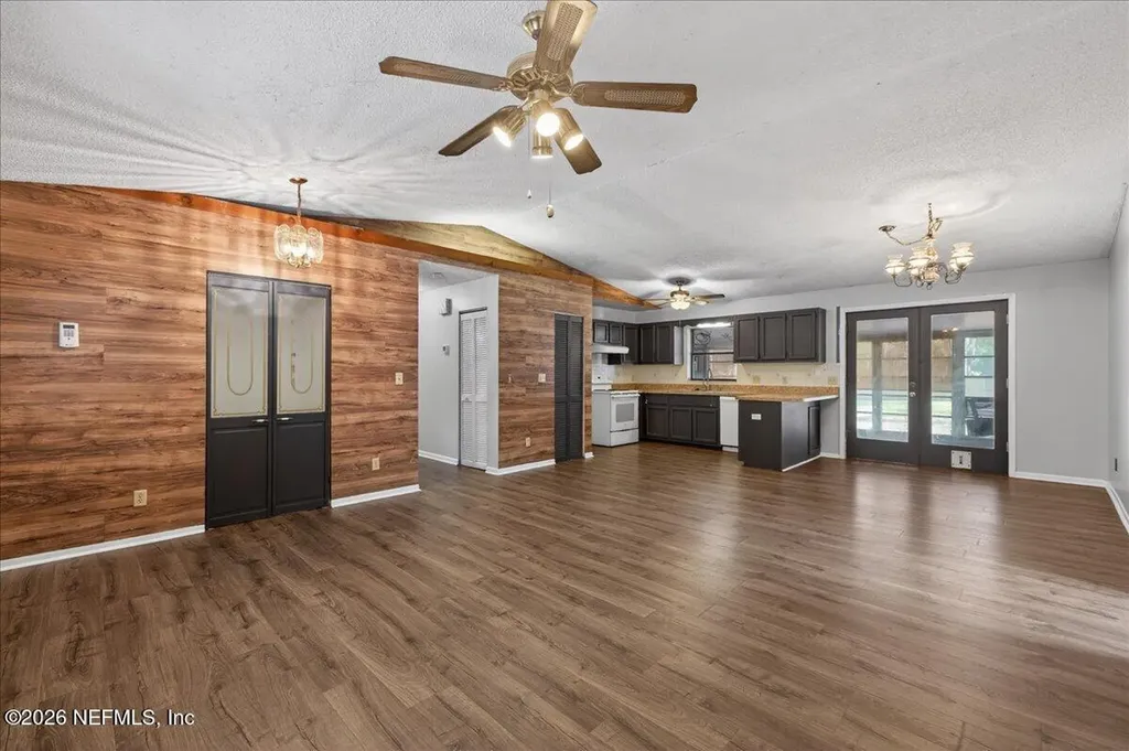 535 S Prospect Street Crescent City FL 32112