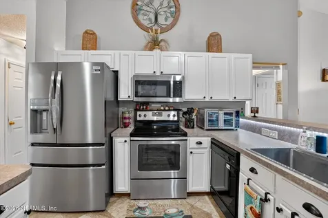 7525 Plantation Club Drive Jacksonville FL 32244