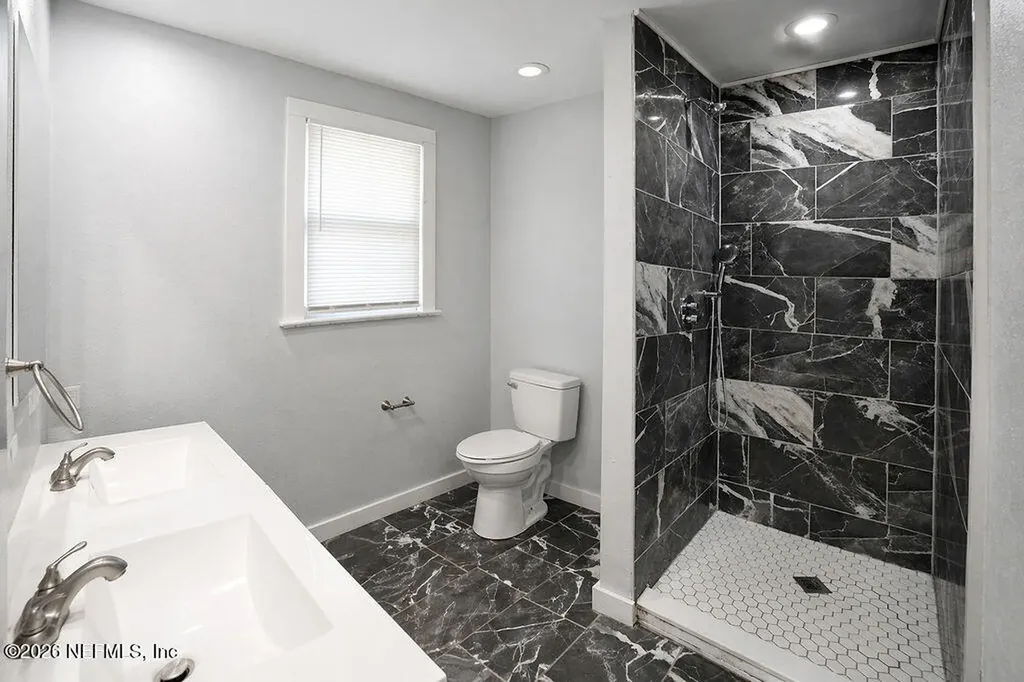 2233 Schumacher Avenue Jacksonville FL 32207