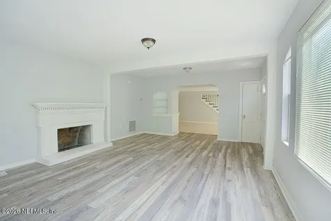 2233 Schumacher Avenue Jacksonville FL 32207