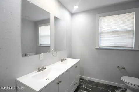 2233 Schumacher Avenue Jacksonville FL 32207