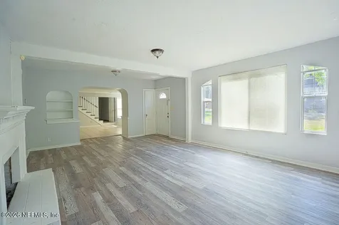 2233 Schumacher Avenue Jacksonville FL 32207