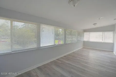 2233 Schumacher Avenue Jacksonville FL 32207