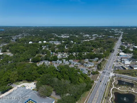 2233 Schumacher Avenue Jacksonville FL 32207