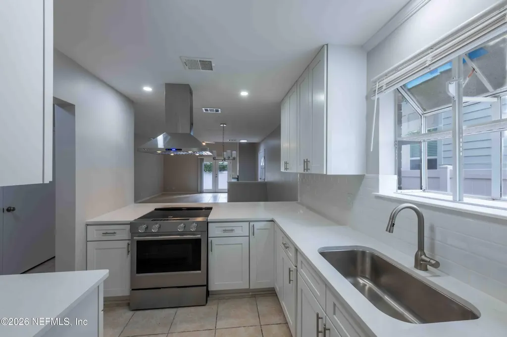 176 E East Coast Drive Atlantic Beach FL 32233