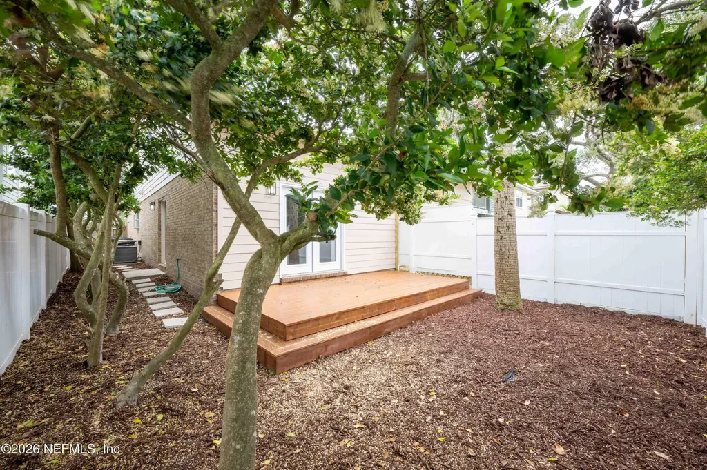 176 E East Coast Drive Atlantic Beach FL 32233