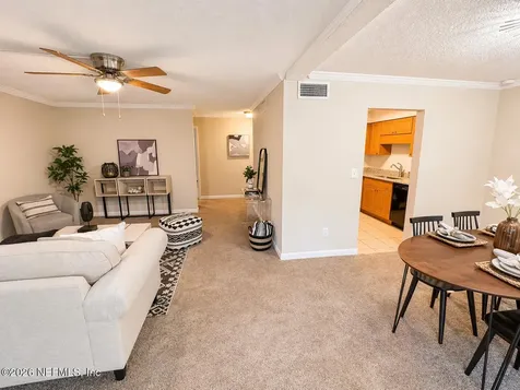 5811 Atlantic Boulevard Jacksonville FL 32207