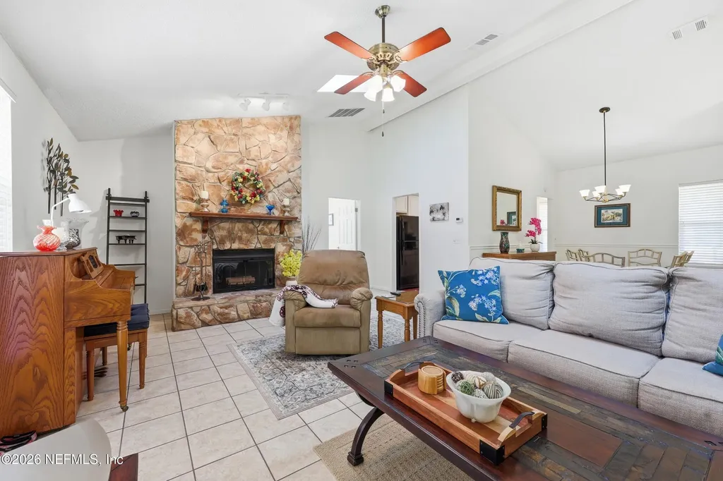 5327 Racoon Ridge Court Jacksonville FL 32258