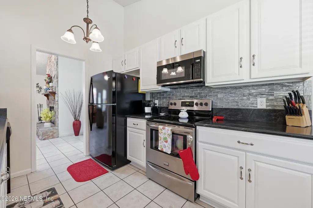 5327 Racoon Ridge Court Jacksonville FL 32258